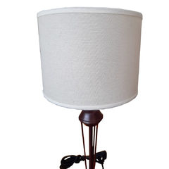 LAMPARA DE MESA HIERRO en internet