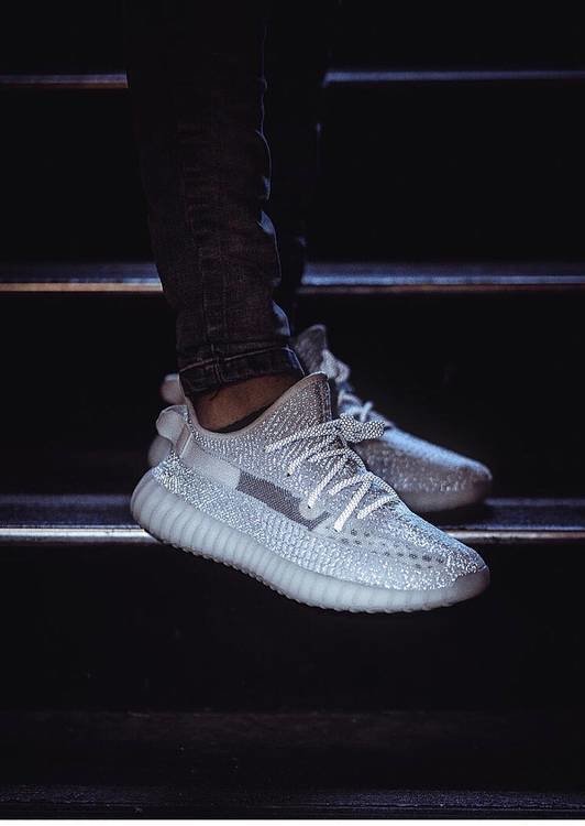 tenis yeezy static
