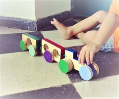 TREN DE MADERA