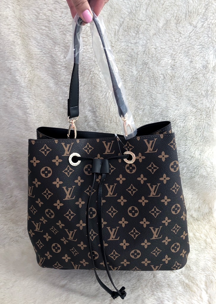 louis vuitton patch bolsa