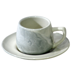 Set de 6 pocillos símil mármol de Carrara con plato en internet