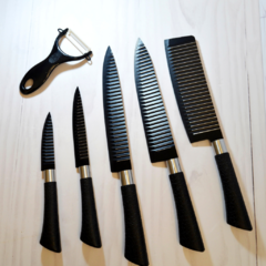Set X 5 Cuchillos Hoja Negra Mango Símil Cuero + Pelador