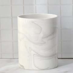Porta utensilios de cerámica símil mármol en internet