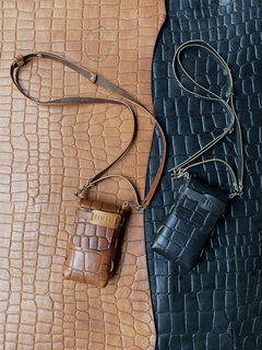 Porta Celular Croco en internet