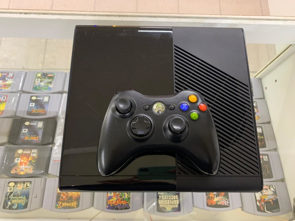 Xbox 360-super slim