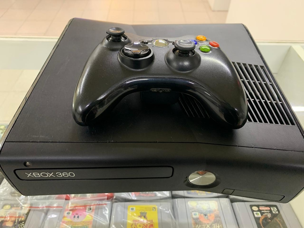 Xbox 360 Super Slim - Comprar em Penacho Games