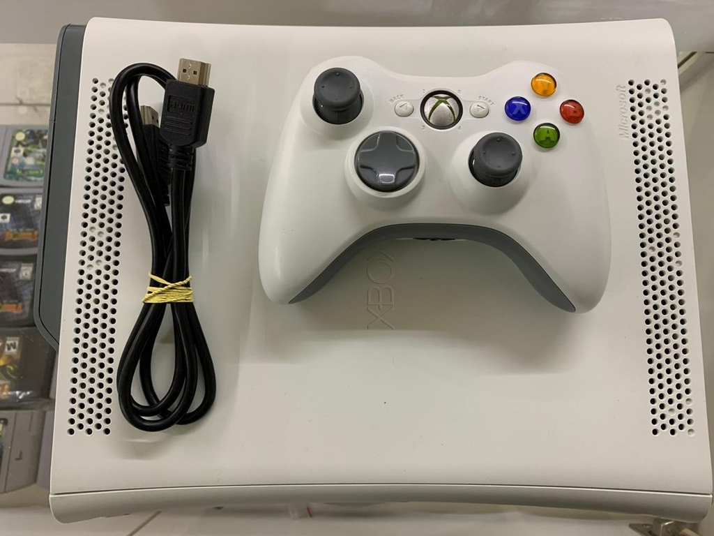 Xbox 360 Arcade Fat Branco Hd 2 Controles Exelentes Condições