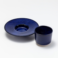 conjunto de copinho encaixado no pires em cerâmica de alta temperatura com toque liso com leve rusticidade - Paula Unger
