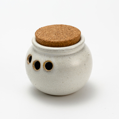 Queijeira bola em cerâmica de alta temperatura, com tampa de rolha.