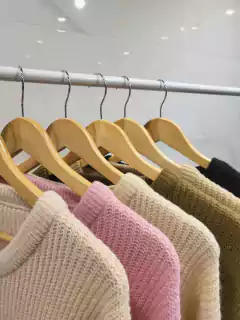 ANSW02 SWEATER HILO FRISADO CUELLO V MANGA GLOBO - tienda online