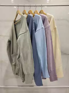 ASLS02 CARDIGAN ACRILICO CON BOLSILLOS Y BOTONES COCO - tienda online