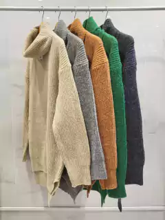 AJJPL01 POLERA MOHAIR CON TAJO en internet