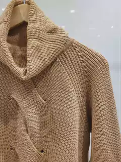 AFRPL06 POLERA NUDO