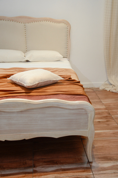 Cama Lucrecia en internet