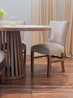 Mesa Praga Oval - City&Country