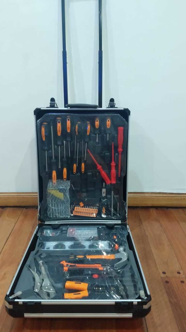 SET HERRAMIENTAS LUSQTOFF - Ferretería Miozzi