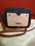BANDOLERA MEDIANA CON AMPLIO BOLSILLO EN EL FRENTE, OTRO EN SU PARTE POSTERIOR Y UN TERCER BOLSILLO EN SU INTERIOR. - comprar online