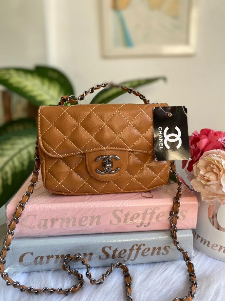 chanel caviar belt bolsa