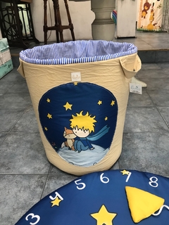 Set alfombra meses + contenedor XL “Principito” - comprar online