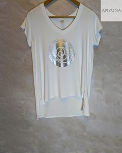 Remera Hiroko en internet