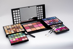 Set de maquillaje Bompassy . Sin Stock
