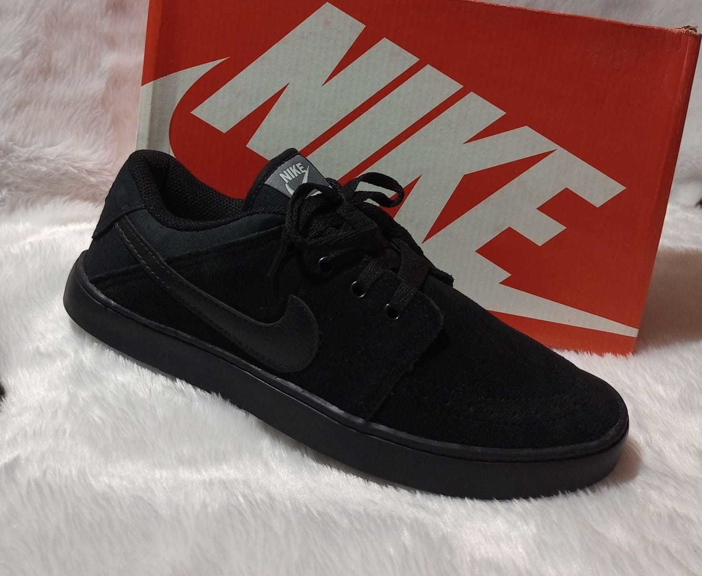tenis nike suketo