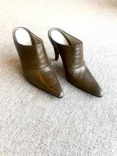 LUISA-Mules con taco verde musgo - comprar online