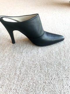 LUISA-Mules con taco negro - comprar online