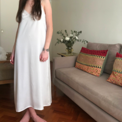 LUCIA - Camisón Lencero en Seda Natural