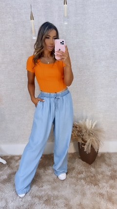 cropped Lais