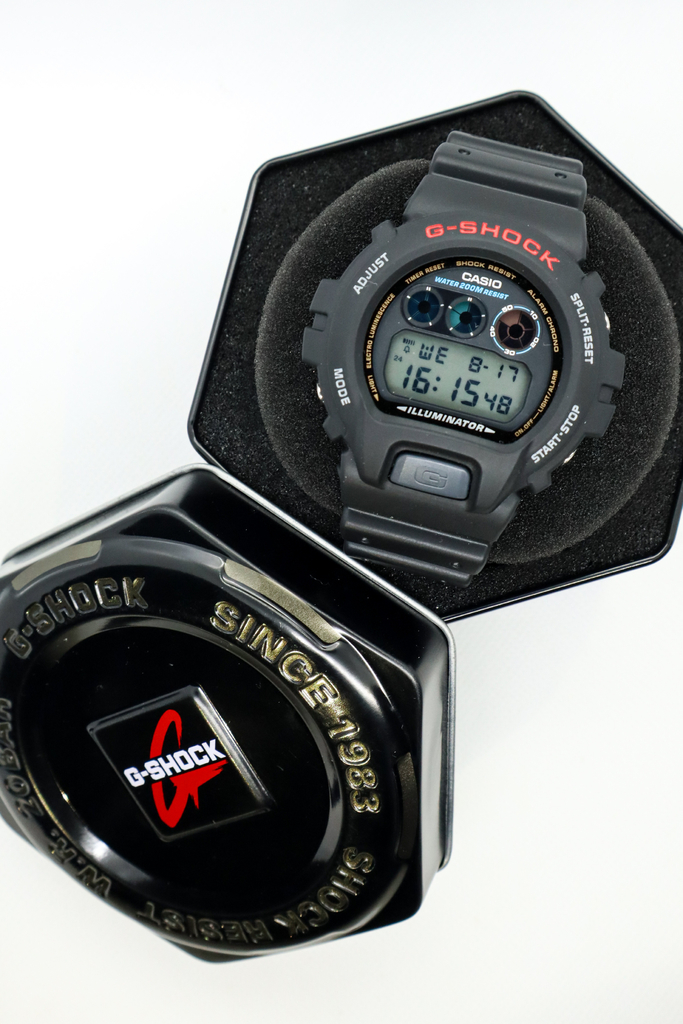 CASIO G-SHOCK 腕時計 パトライト 入手困難-