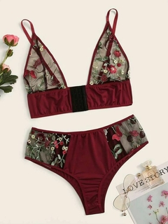 Microtul con Flores Bordadas en internet