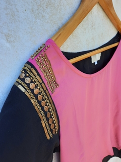Blusa fucsia en internet
