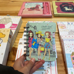 LIBRETA GIRL - TAPA DURA - tienda online