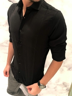 Camisa lisa cuello Común - tienda online