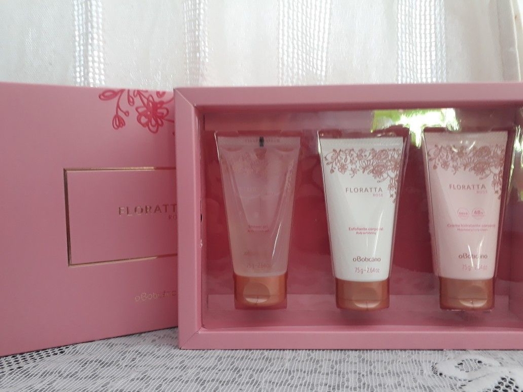 Kit Floratta Rose O Boticário - Melina Carneiro