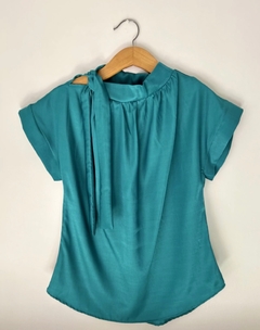 Blusa Nasser en internet