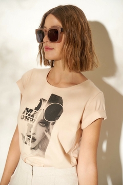 Remera Gafas en internet