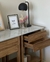 (DL) Par de mesas de luz de álamo macizo teñido en tono petiribi con tapa marmol de carrara / 40x50x70 - comprar online