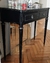 (JB) Mesa de entrada madera pintada de negra con vidrio / 90 × 33 × 82