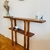 (DL) Consola de incienzo con detalles de nogal. Nueva / 130x20x90