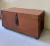 (LP) Baúl antiguo enchapado color lacre. / 1 x 46 x 50