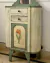 (LP) Mueble de madera patinado. / 67 x 30 x 1/1,20