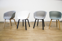 SILLON NORDICO HAY TAPIZADO TELA GRIS - comprar online