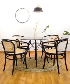 Sillon thonet y mesa eames black