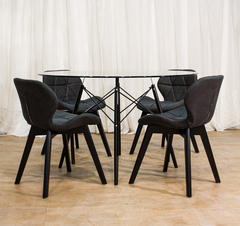 SET MESA EAMES Y SILLAS NEGRAS