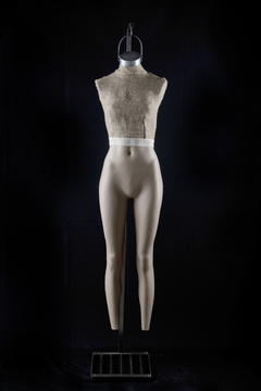 Dama Colgante con Base