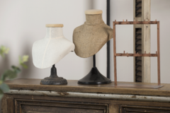Pechera exhibidora de Tela con Base - comprar online
