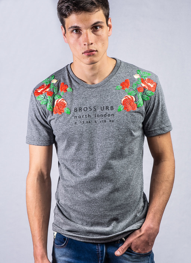 REMERA BROSS URBAN HOMBRO FLORES - Bross Mayorista
