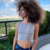 Regata cropped com encaracolado
